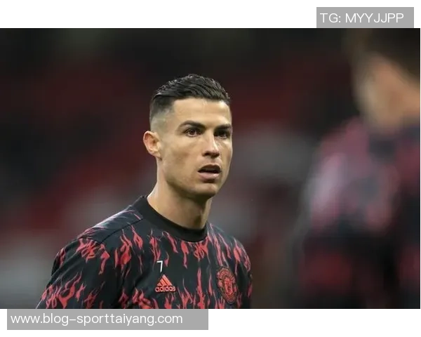 曼联高层重申今夏不考虑引进C罗的决策与未来计划 曼联高层重申今夏不考虑引进C罗的决策与未来计划