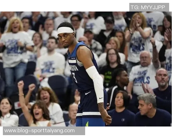 芬奇透露麦克丹尼尔斯脚踝伤势恢复良好今日参与部分训练状态良好